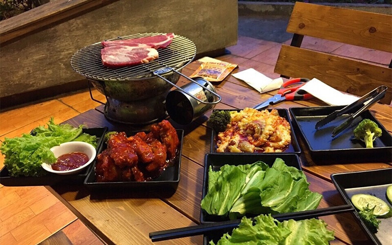 Ngói BBQ Đà Lạt rất được lòng du khách và người dân địa phương.