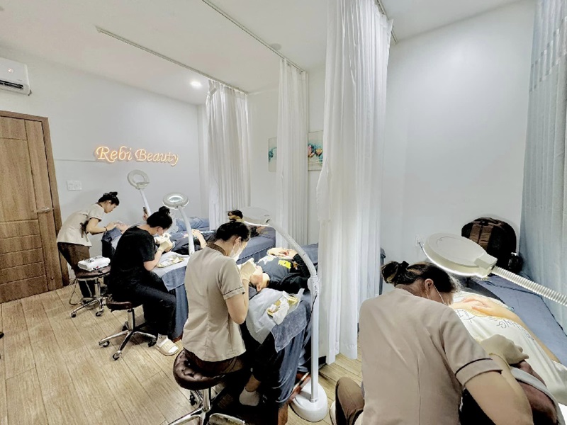 Rebi Beauty Spa Gò Vấp chuyên cung cấp các dịch vụ chuyên nghiệp đạt chuẩn y khoa.