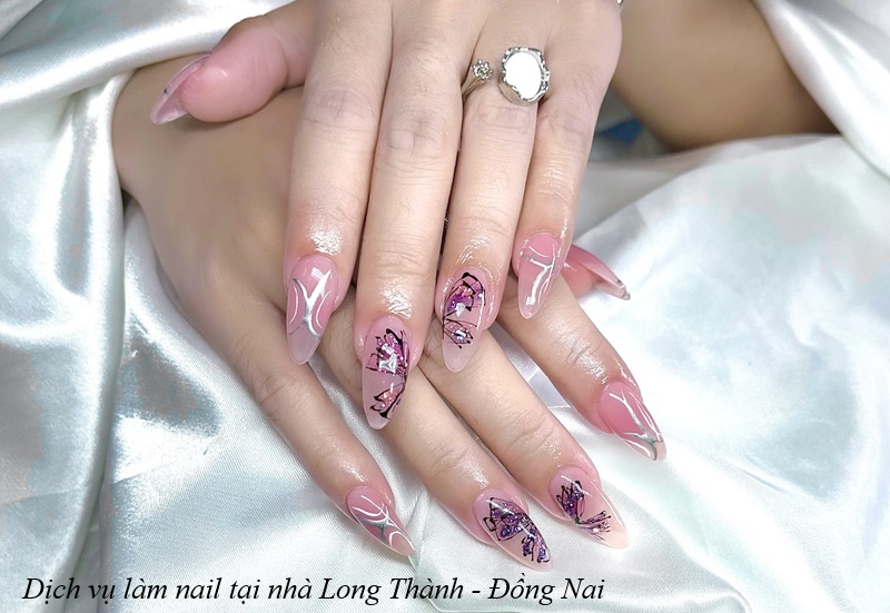 Giá dịch vụ làm nail tại nhà Long Thành.