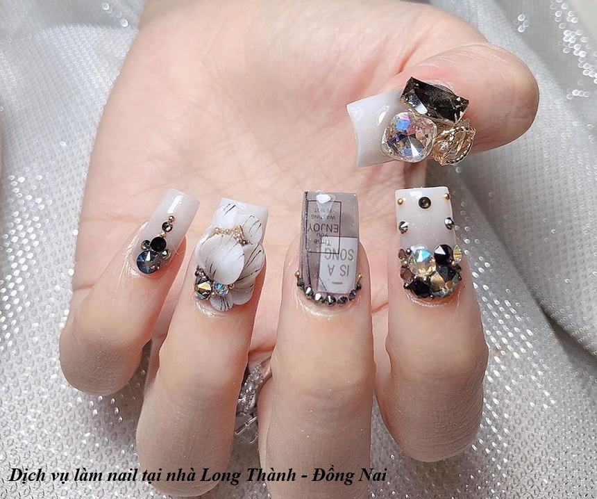 Dịch vụ làm nail tại nhà Long Thành Đồng Nai giá rẻ.