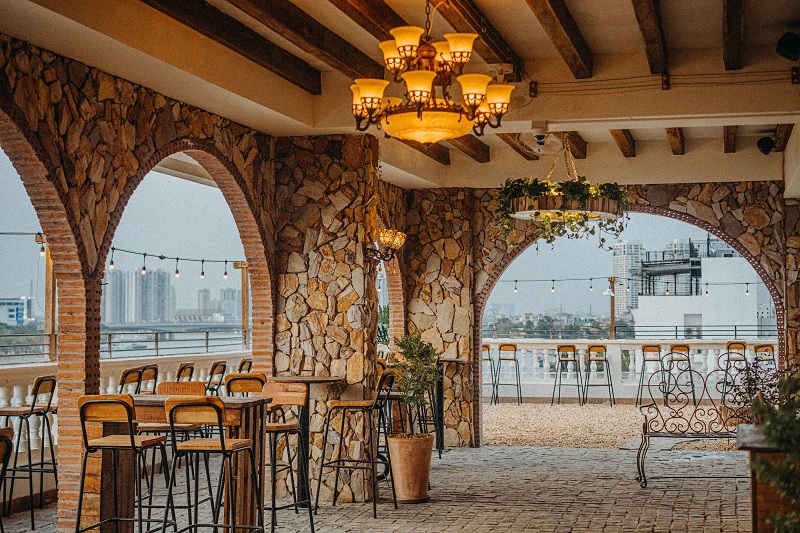 Chạng Vạng Rooftop.