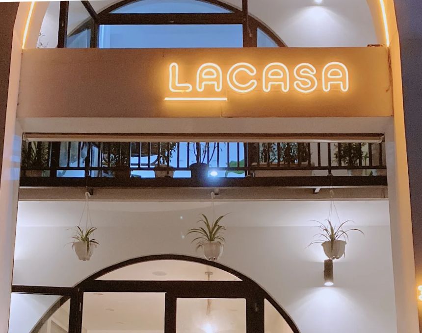 Review Lacasa Homestay Huế, homestay ở trung tâm TP Huế.